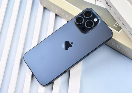 东营苹果维修点分享iPhone 15 Pro Max屏幕更换全新实操风险 